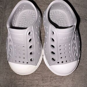 Native Gray Slip-On Shoes baby size 2